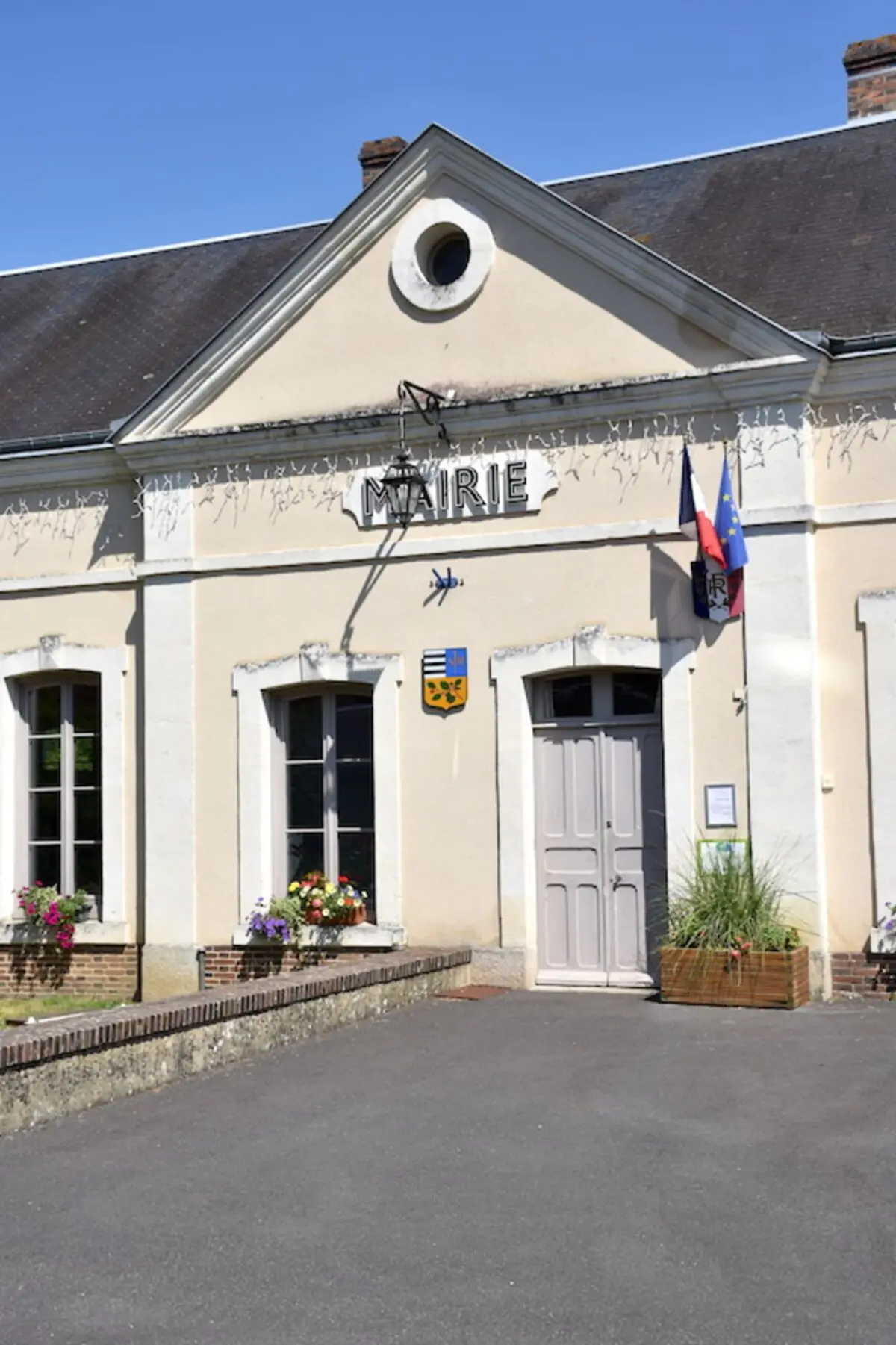 Mairie de Saint-Victor-de-Réno
