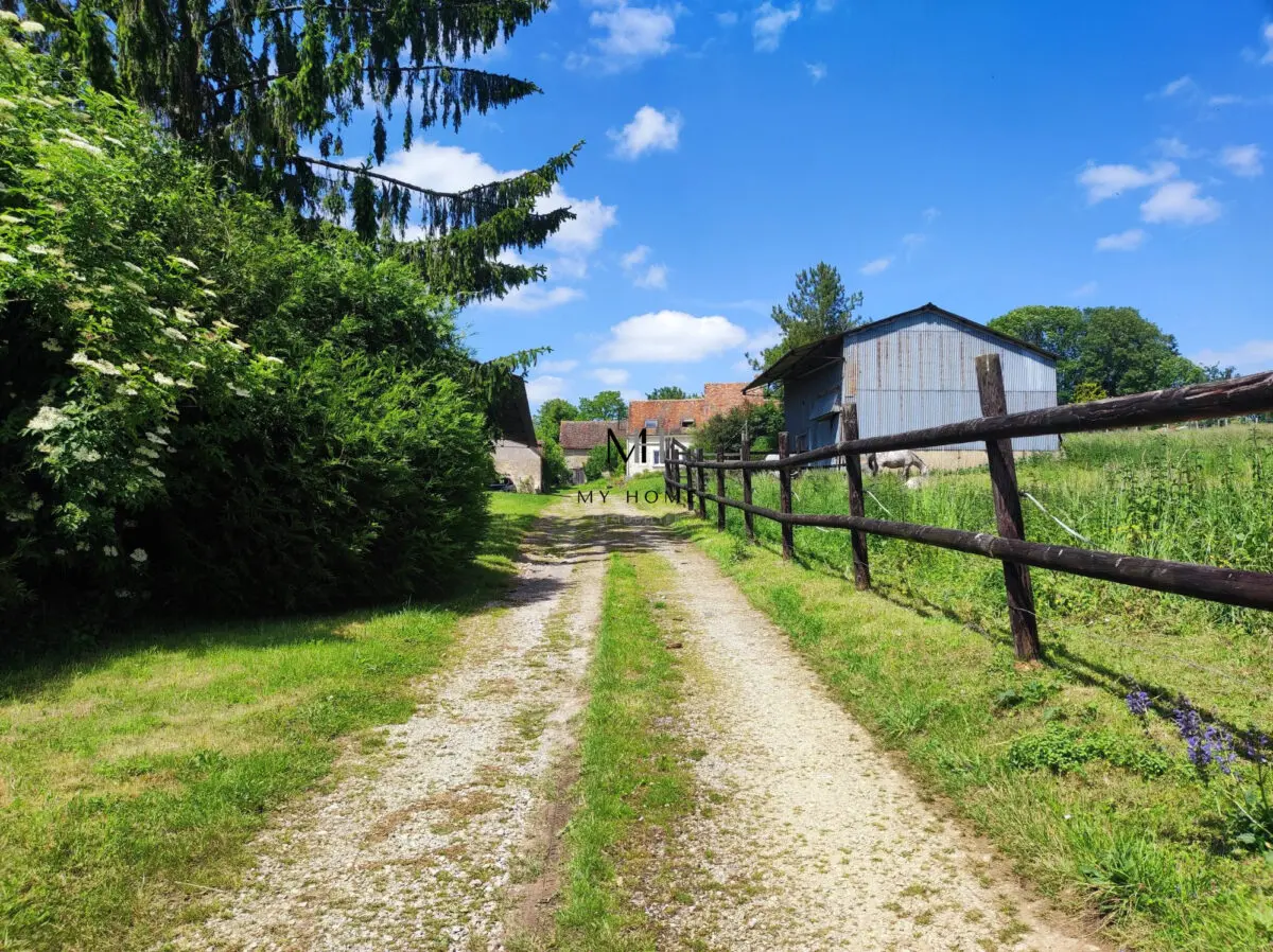 Corps de Ferme — photo 2/5