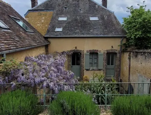 Maison Seize (Chambres d&rsquo;hôtes, boutique décoration et brocante)