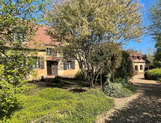 Propriété à vendre dans Le Perche.