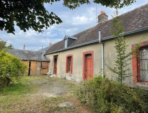 Maison de village à vendre dans le Perche.
