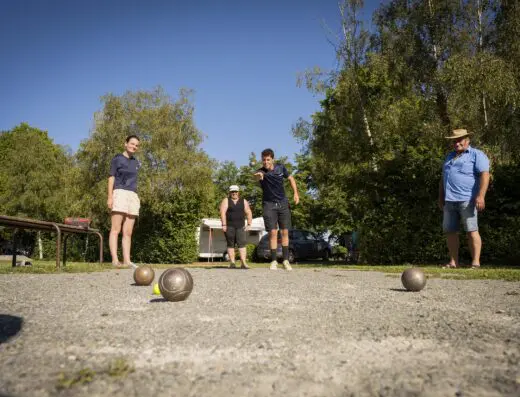 Concours de pétanque