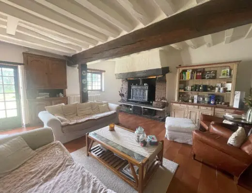 Maison de campagne à vendre dans le Perche avec 5 chambres.