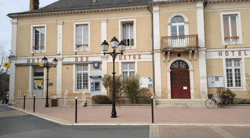La Poste – Cloyes-les-Trois-Rivières
