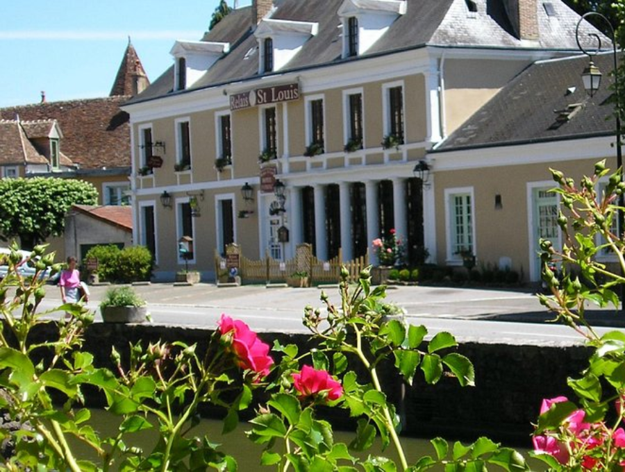 Logis Hôtel Restaurant Relais Saint Louis