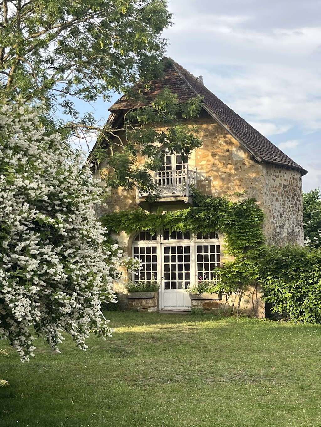 TRAMA EN PERCHE — photo 1/1