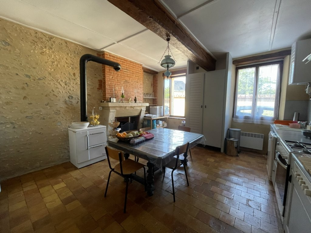Maison ancienne à vendre BEAUMONT LES  AUTELS. — photo 4/8